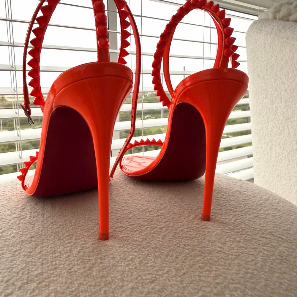 New- Christian Louboutin So Me 100 Orange Patent Ankle Strap Sandal Heel Pump 37